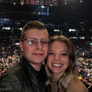 Meet your Posher, Ashton